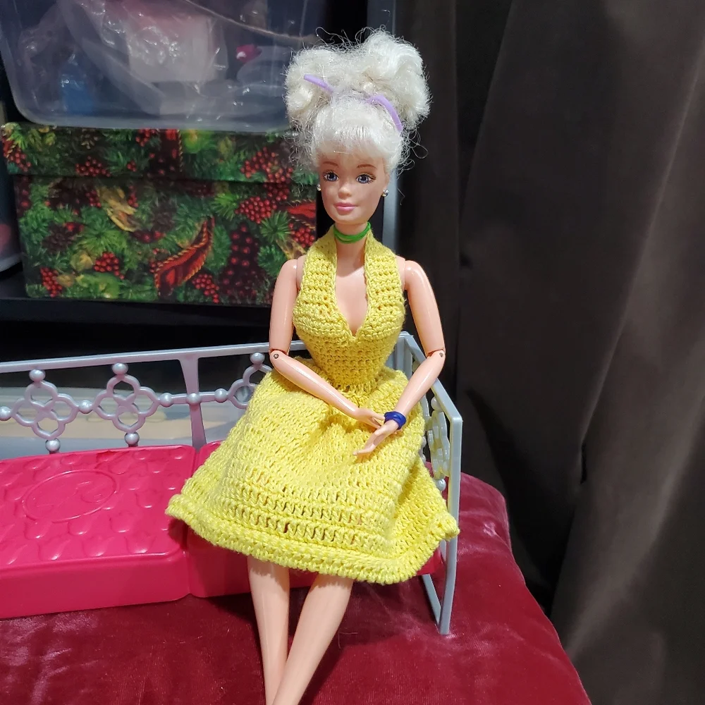 Hand Crocheted Yellow Barbie Doll Dress *NO DOLL* Vintage 💛